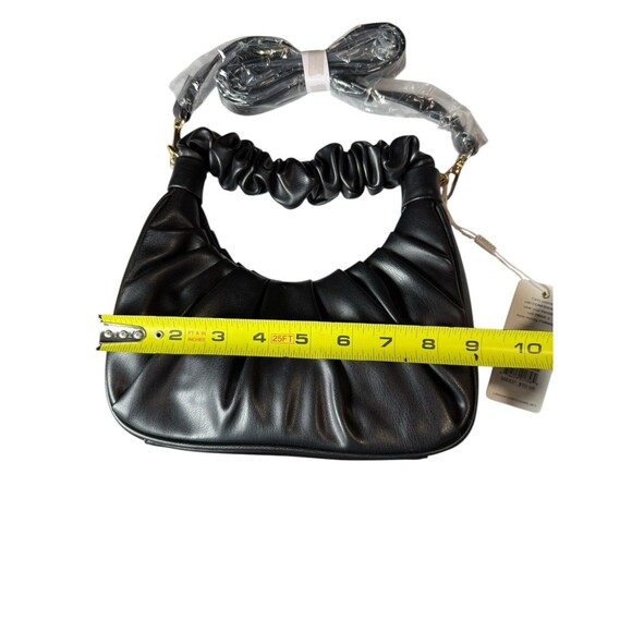 NWT Urban Expressions Black Stormi Small Wrist Handle Crossbody Handbag Purse - Picture 3 of 4